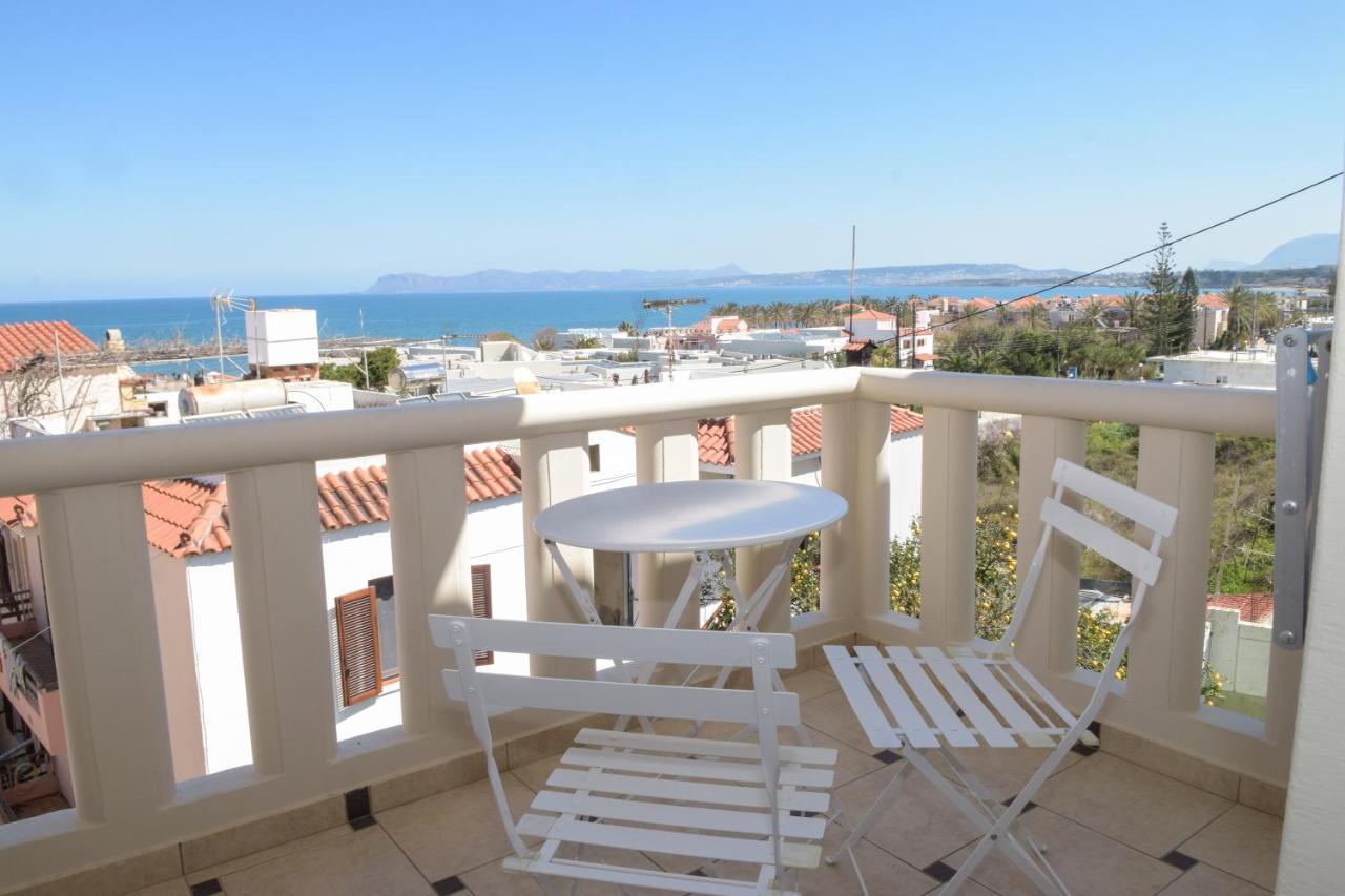 Mithos Premium Rooms Agia Marina  Екстер'єр фото