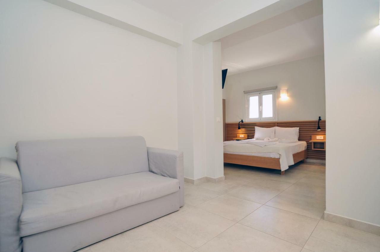 Mithos Premium Rooms Agia Marina  Екстер'єр фото